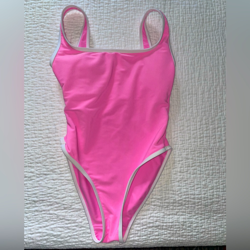 LainSnow hot pink one piece